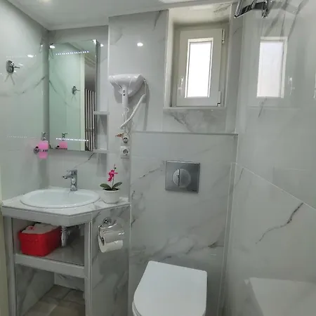Alfa Apartment