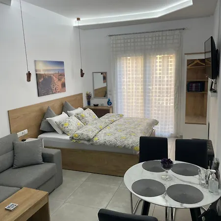 Apartman Alfa *