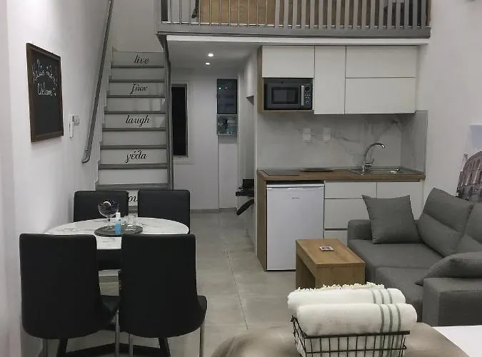 Alfa * Kavála